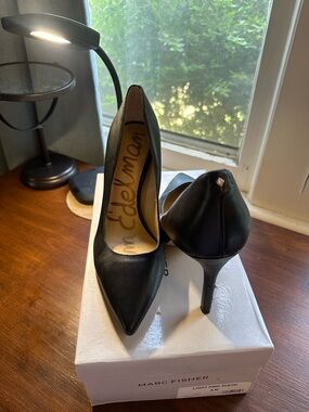 Sam Edelman Black Pointed Leather Stiletto Pumps